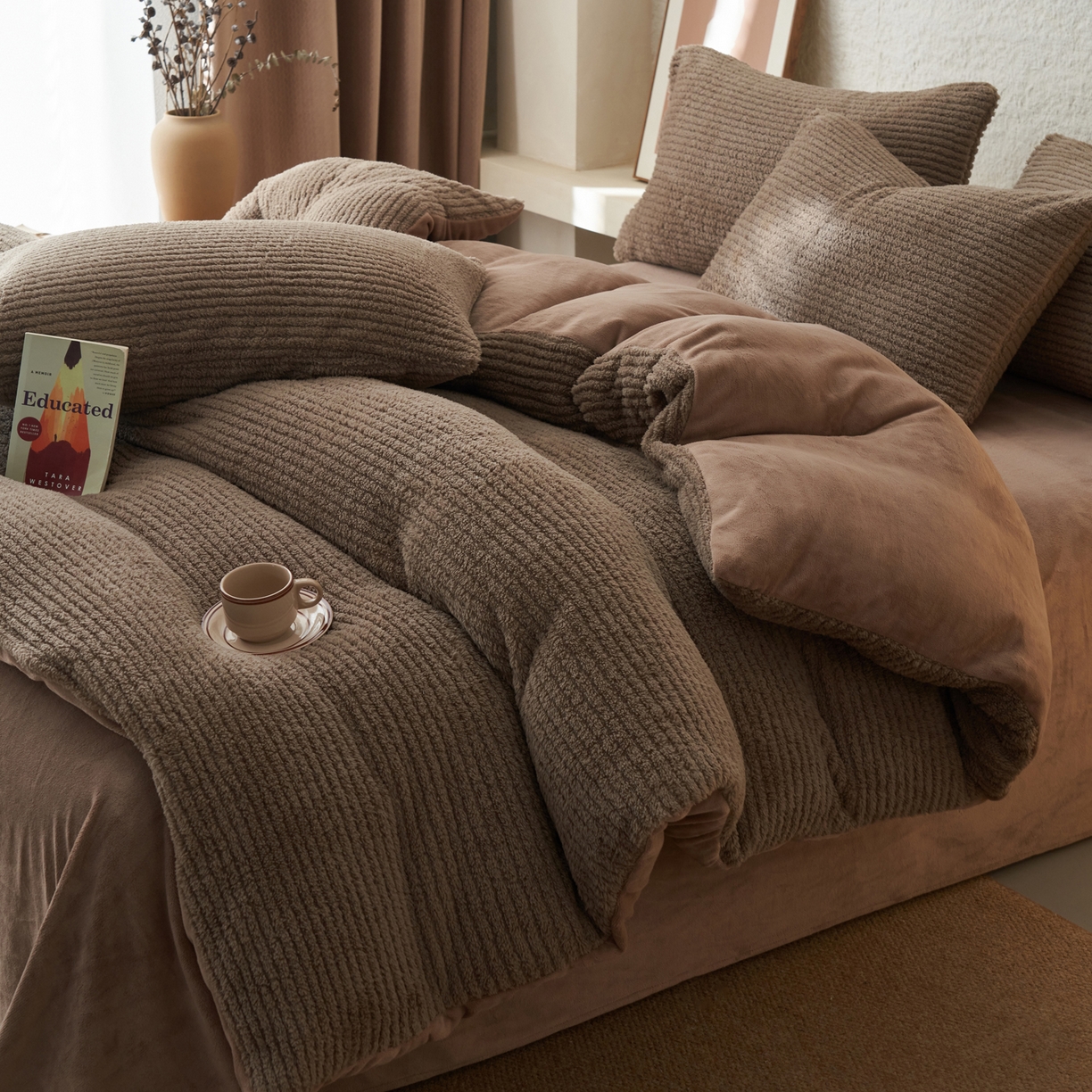 91家纺网 家纺一手货源 找家纺 早晨家纺 2025新款世纪款塔芙蓉牛奶绒四件套 世纪-条纹棕