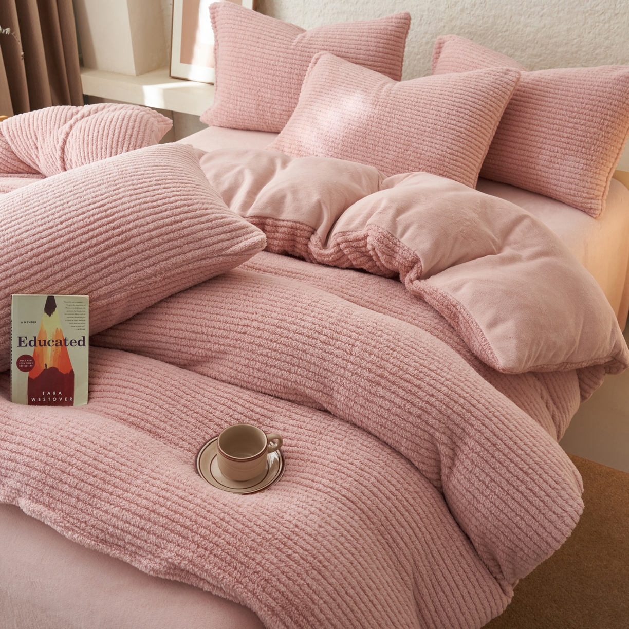 91家纺网 家纺一手货源 找家纺 早晨家纺 2025新款世纪款塔芙蓉牛奶绒四件套 世纪-条纹粉