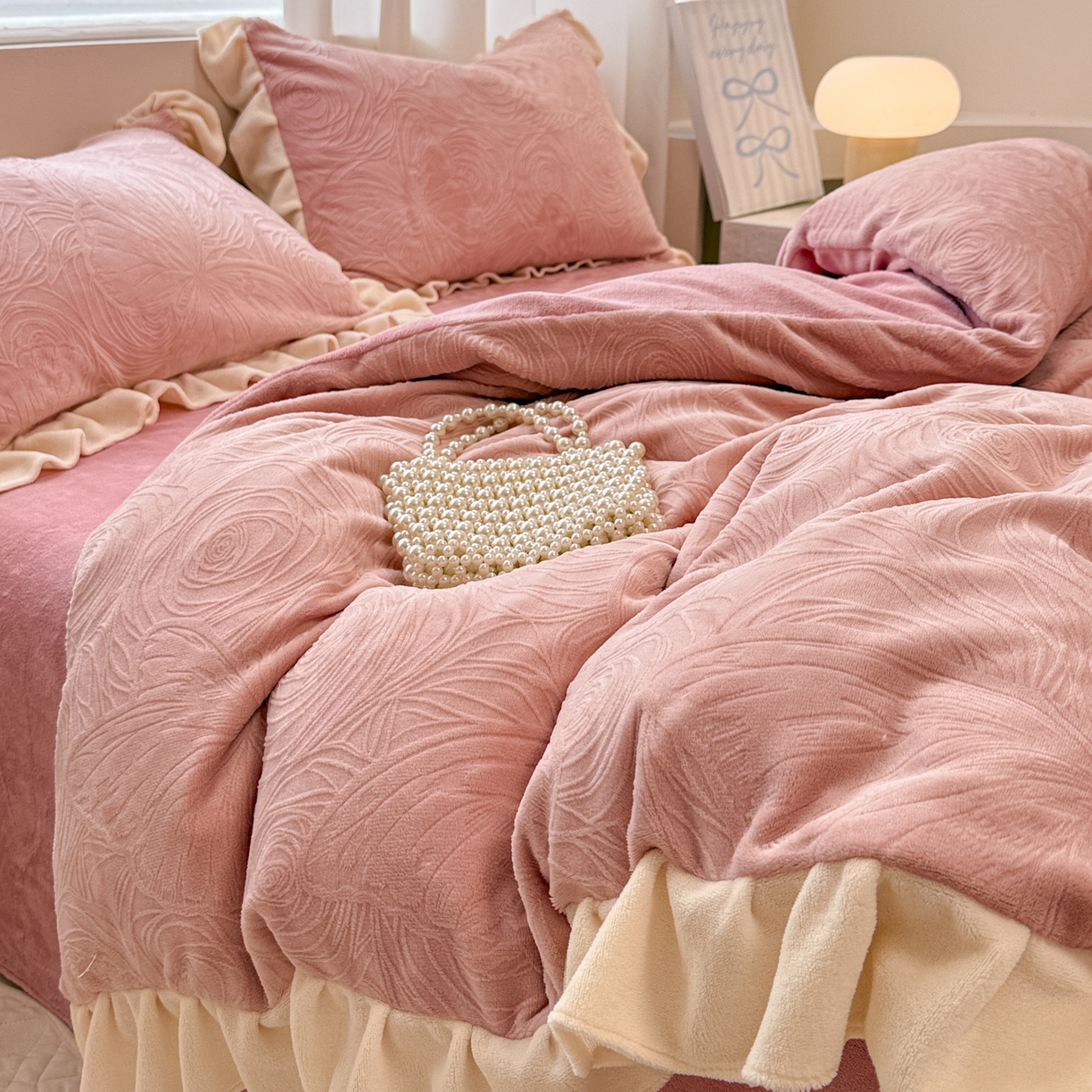 91家纺网 家纺一手货源 找家纺 （总）懒猫家纺 2025新款亲肤舒适牛奶绒四件套-千寻花语系列