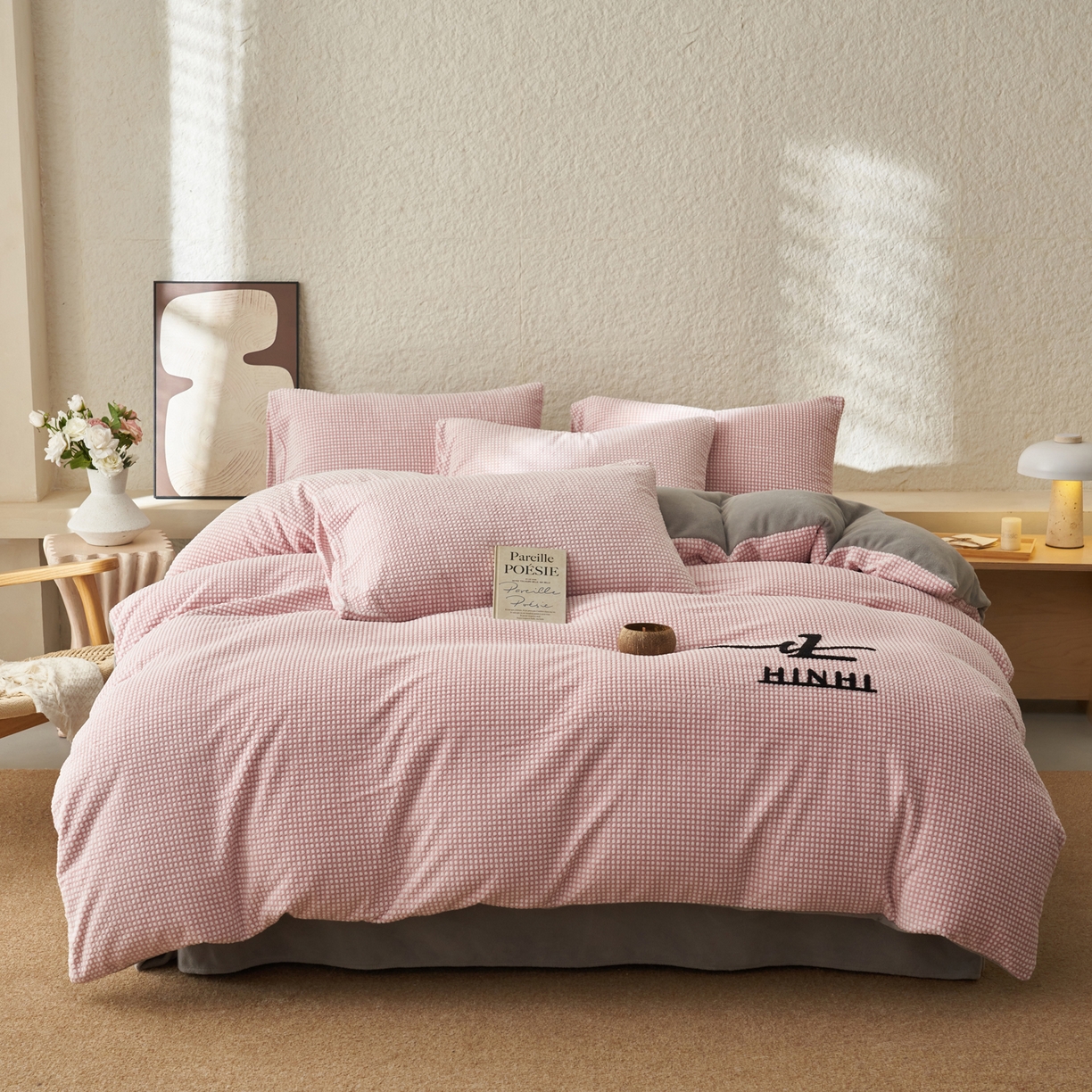 91家纺网 家纺一手货源 找家纺 早晨家纺 2025新款深蓝款阳离子提花牛奶绒四件套 深蓝-豆沙