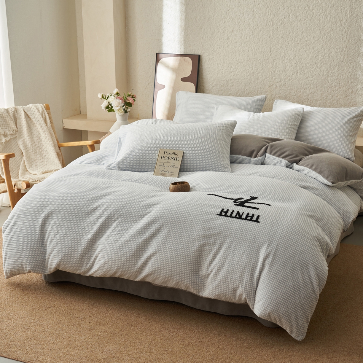 91家纺网 家纺一手货源 找家纺 早晨家纺 2025新款深蓝款阳离子提花牛奶绒四件套 深蓝-蓝