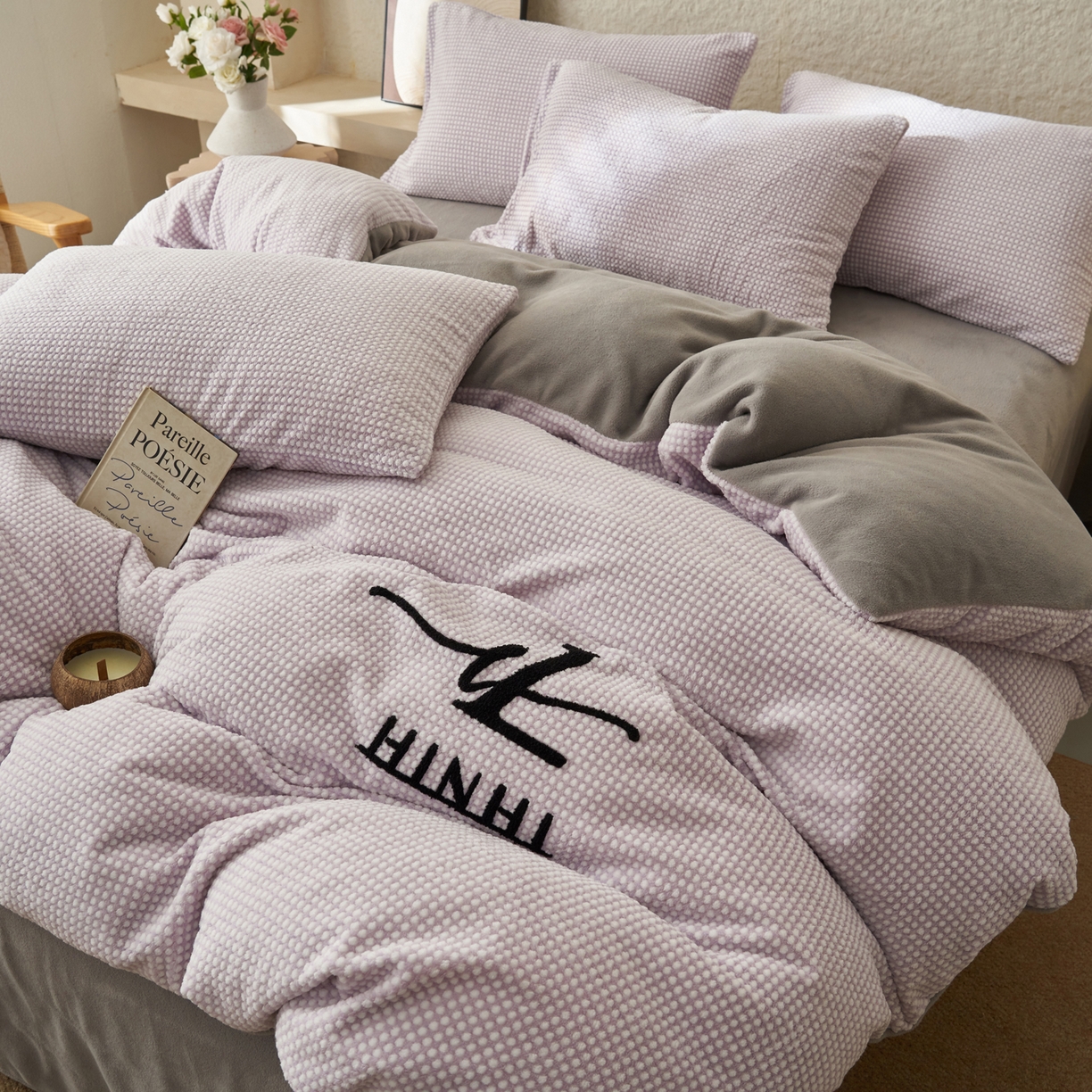 91家纺网 家纺一手货源 找家纺 早晨家纺 2025新款深蓝款阳离子提花牛奶绒四件套 深蓝-紫