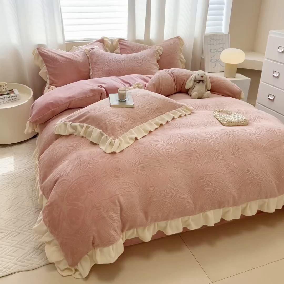 91家纺网 家纺一手货源 找家纺 （总）懒猫家纺 2025新款亲肤舒适牛奶绒四件套-千寻花语系列