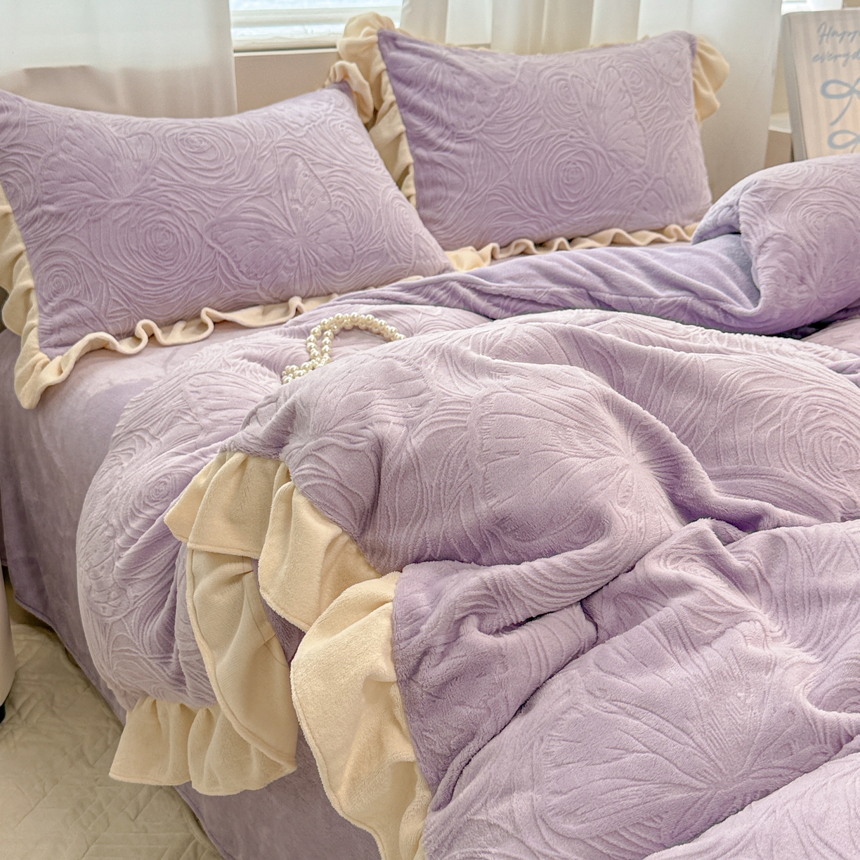 91家纺网 家纺一手货源 找家纺 懒猫家纺 2025新款亲肤舒适牛奶绒四件套-千寻花语系列 千寻花语-玫紫