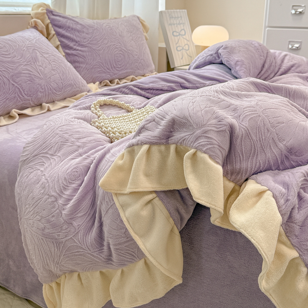 91家纺网 家纺一手货源 找家纺 懒猫家纺 2025新款亲肤舒适牛奶绒四件套-千寻花语系列 千寻花语-玫紫