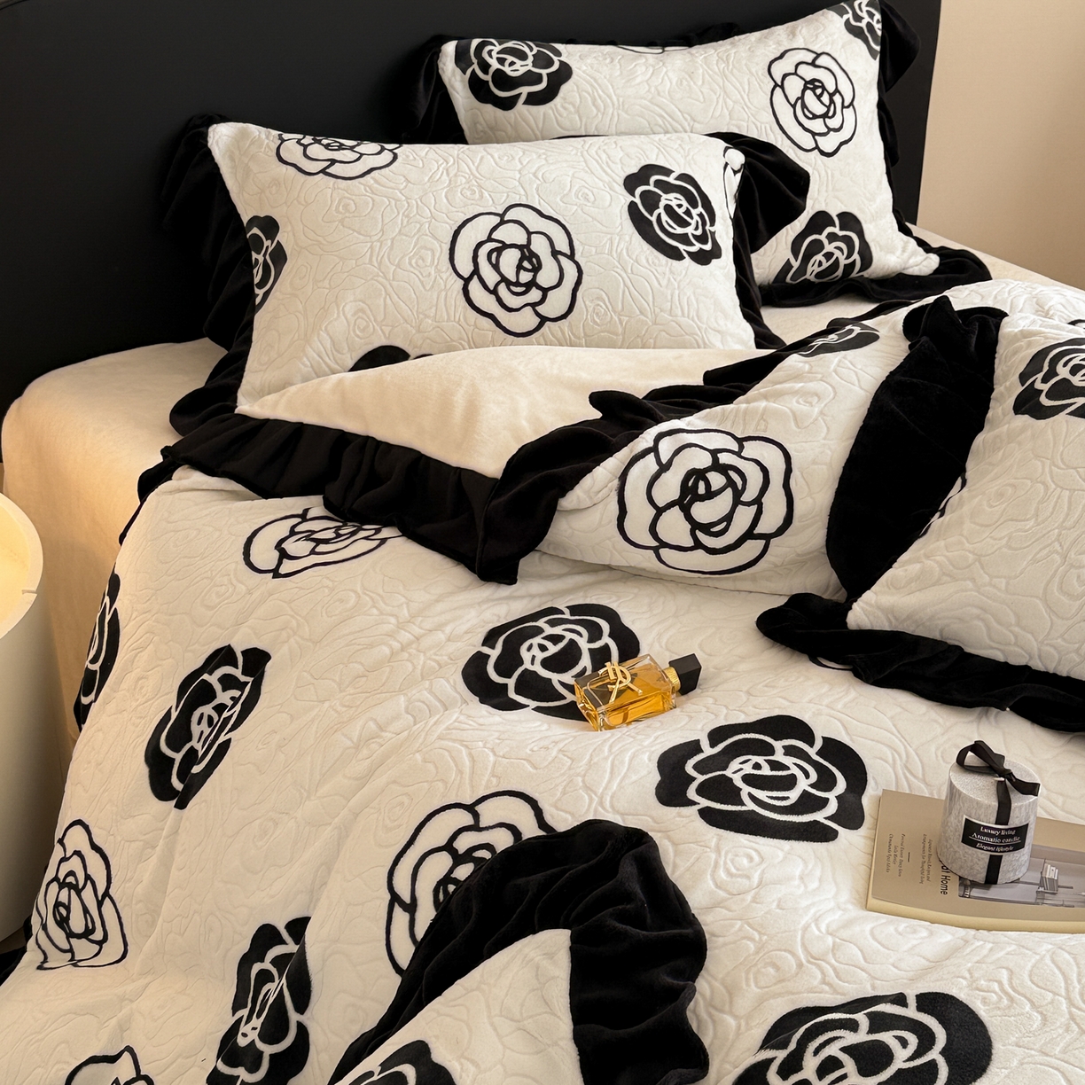 91家纺网 家纺一手货源 找家纺 （总）懒猫家纺 2025新款亲肤舒适牛奶绒四件套-可可小姐系列