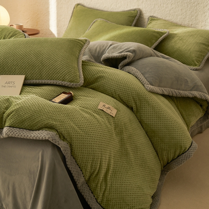 91家纺网 家纺一手货源 找家纺 （总）早晨家纺 2025新款尚流款牛奶绒提花四件套