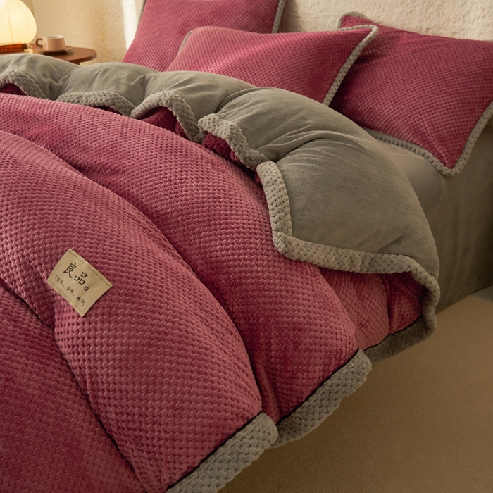 91家纺网 家纺一手货源 找家纺 早晨家纺 2025新款尚流款牛奶绒提花四件套 尚流-豆沙