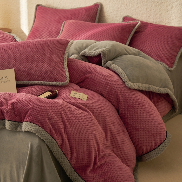 91家纺网 家纺一手货源 找家纺 早晨家纺 2025新款尚流款牛奶绒提花四件套 尚流-豆沙