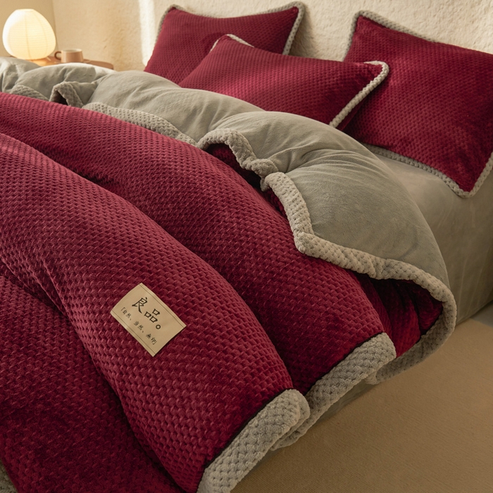 91家纺网 家纺一手货源 找家纺 早晨家纺 2025新款尚流款牛奶绒提花四件套 尚流-酒红