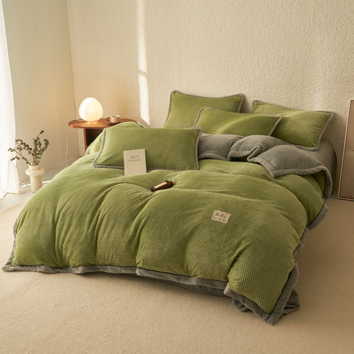 91家纺网 家纺一手货源 找家纺 早晨家纺 2025新款尚流款牛奶绒提花四件套 尚流-草绿