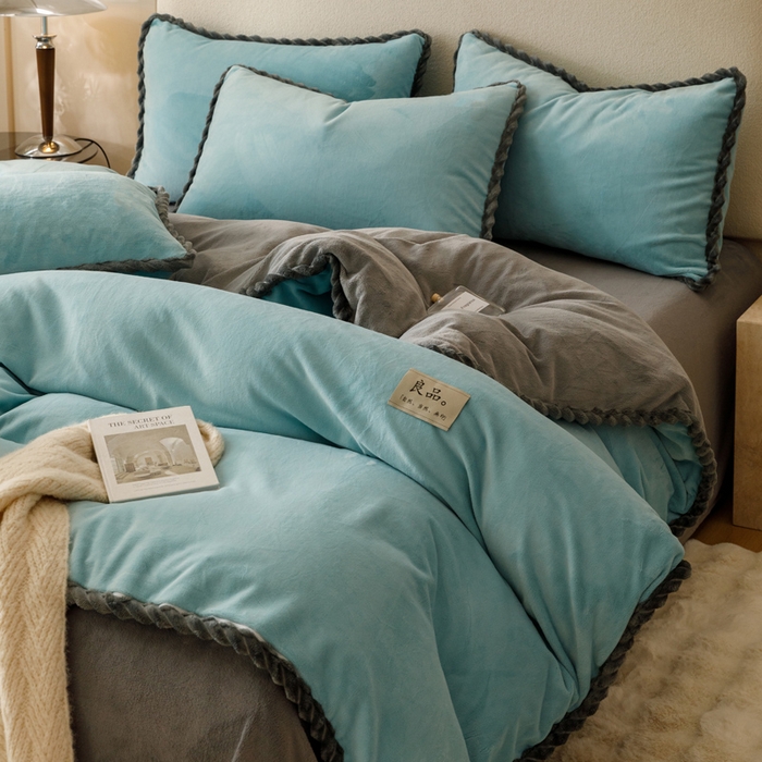 91家纺网 家纺一手货源 找家纺 早晨家纺 2025新款牛奶绒双拼四件套 双拼孔蓝+浅灰