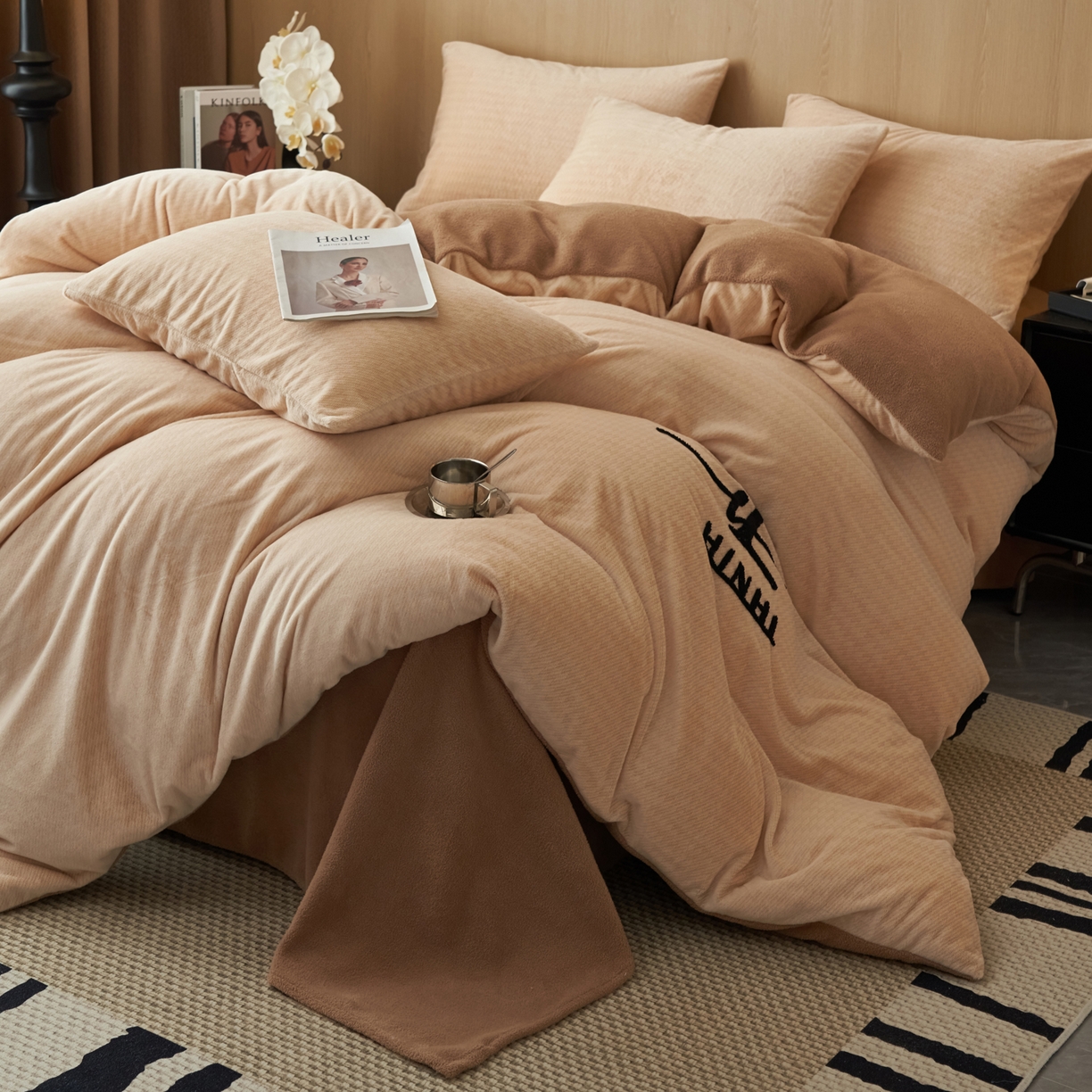 91家纺网 家纺一手货源 找家纺 早晨家纺 2025新款流星款阳离子提花兔毛牛奶绒四件套 流星-米驼