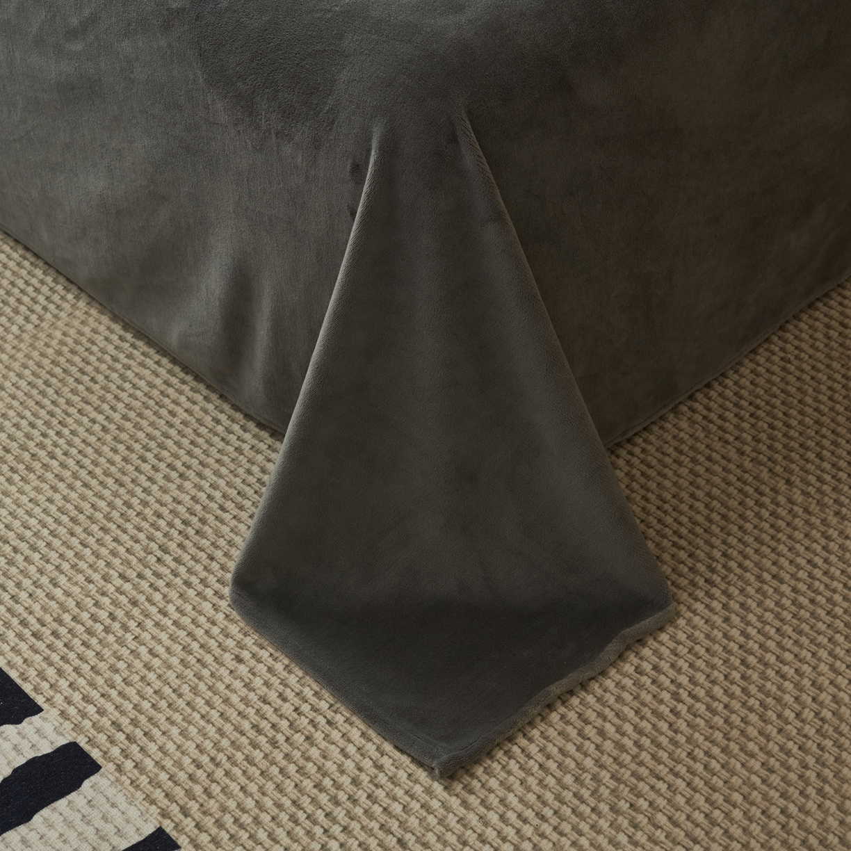 91家纺网 家纺一手货源 找家纺 （总）早晨家纺 2025新款流星款阳离子提花兔毛牛奶绒四件套