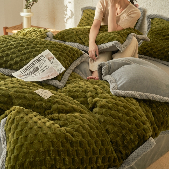 91家纺网 家纺一手货源 找家纺 早晨家纺 2025新款金贵款牛奶绒提花四件套 金贵-橄榄绿