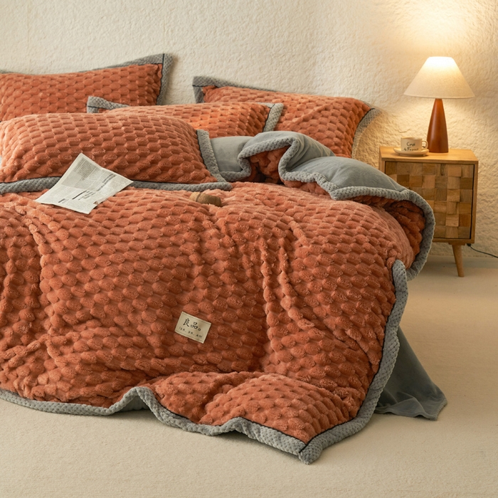 91家纺网 家纺一手货源 找家纺 早晨家纺 2025新款金贵款牛奶绒提花四件套 金贵-焦糖