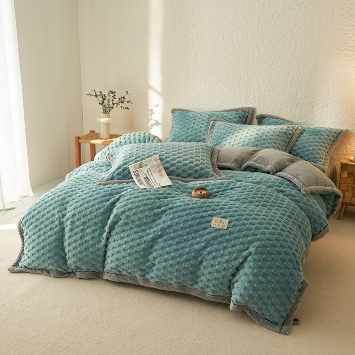 91家纺网 家纺一手货源 找家纺 早晨家纺 2025新款金贵款牛奶绒提花四件套 金贵-宾利蓝