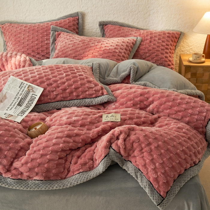 91家纺网 家纺一手货源 找家纺 早晨家纺 2025新款金贵款牛奶绒提花四件套 金贵-豆沙