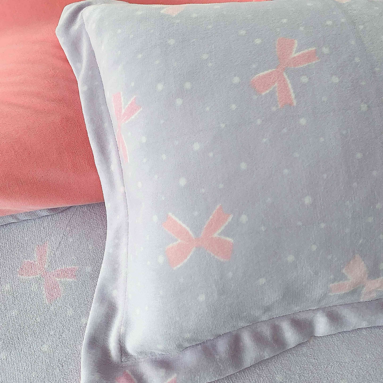 91家纺网 家纺一手货源 找家纺 莱豫家纺 2025新款加厚牛奶绒三件套四件套保暖不静电 蝶影