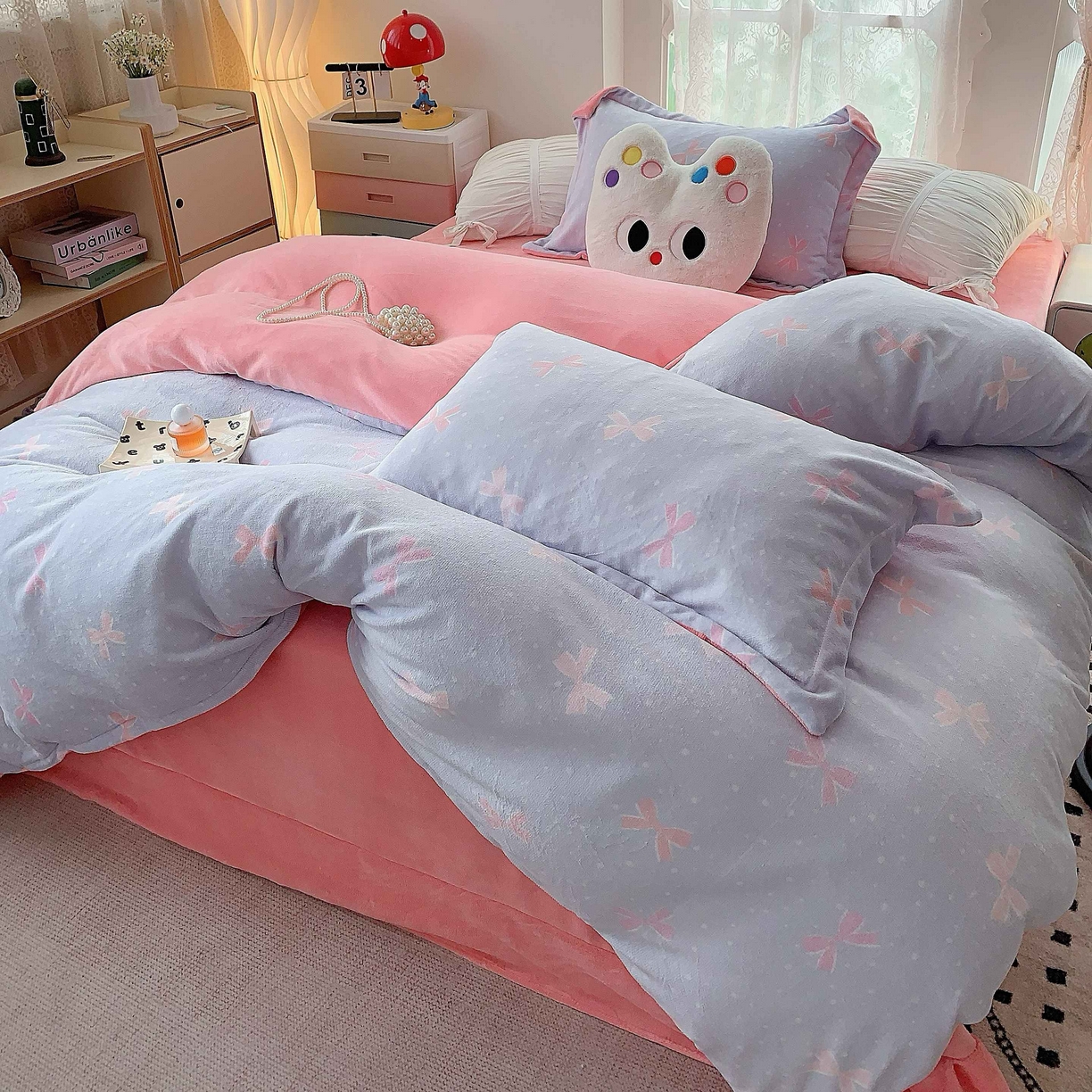 91家纺网 家纺一手货源 找家纺 莱豫家纺 2025新款加厚牛奶绒三件套四件套保暖不静电 蝶影