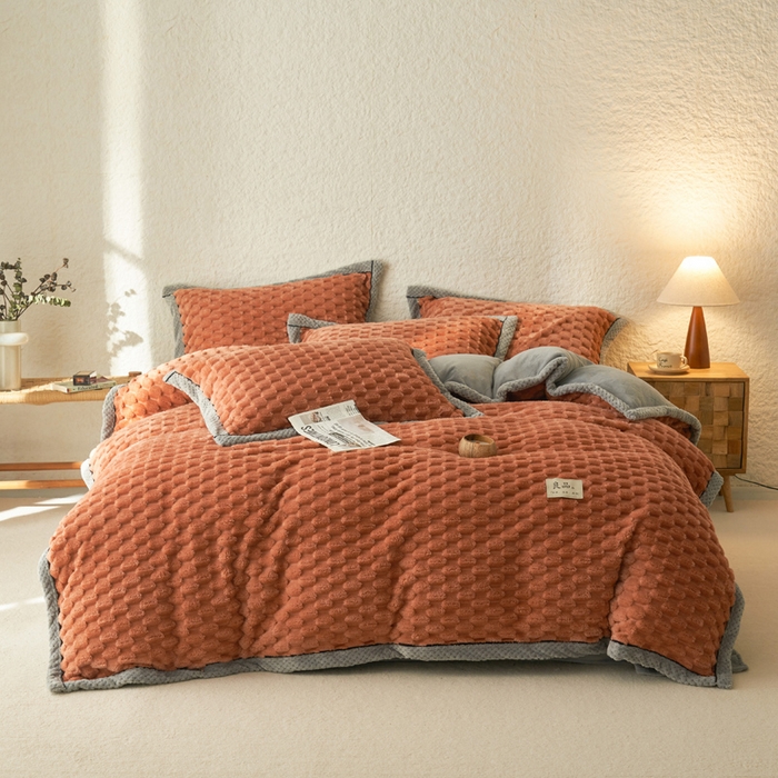 91家纺网 家纺一手货源 找家纺 早晨家纺 2025新款金贵款牛奶绒提花四件套 金贵-焦糖