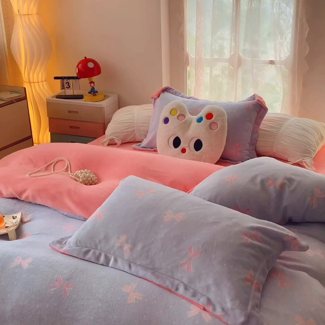 91家纺网 家纺一手货源 找家纺 莱豫家纺 2025新款加厚牛奶绒三件套四件套保暖不静电 蝶影