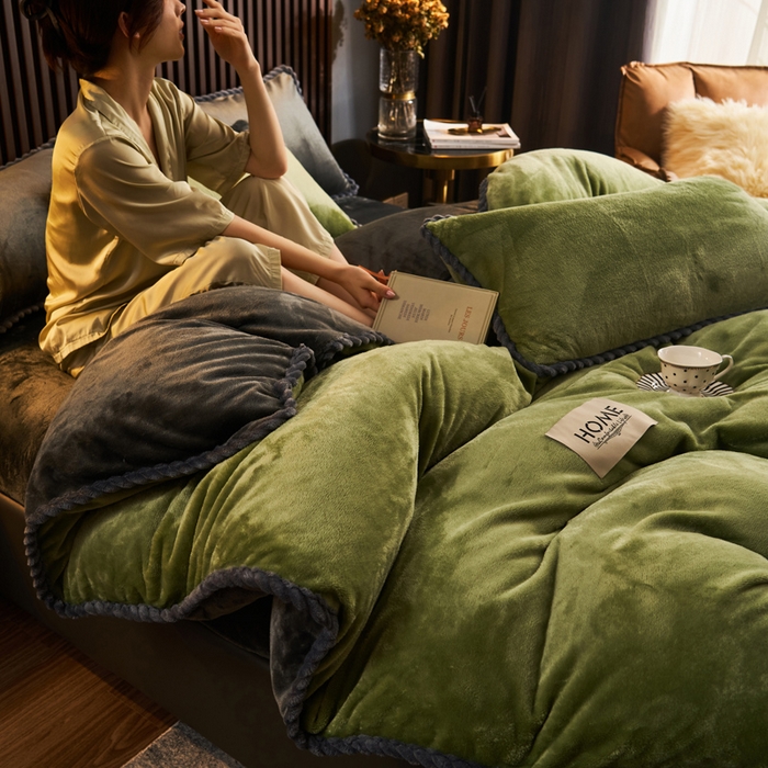 91家纺网 家纺一手货源 找家纺 （总）早晨家纺 2025新款黑金牛奶绒纯色四件套-风格2