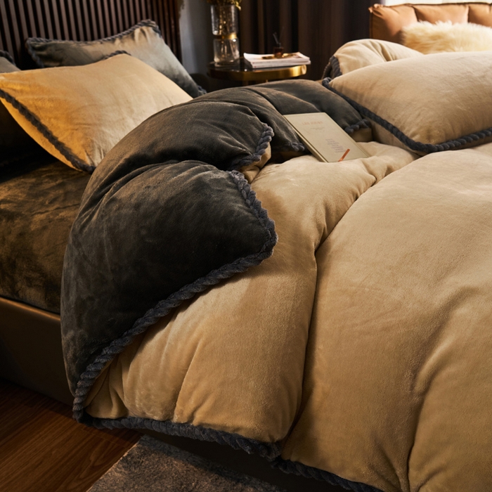 91家纺网 家纺一手货源 找家纺 早晨家纺 2025新款黑金牛奶绒纯色四件套-风格2 黑金-米驼