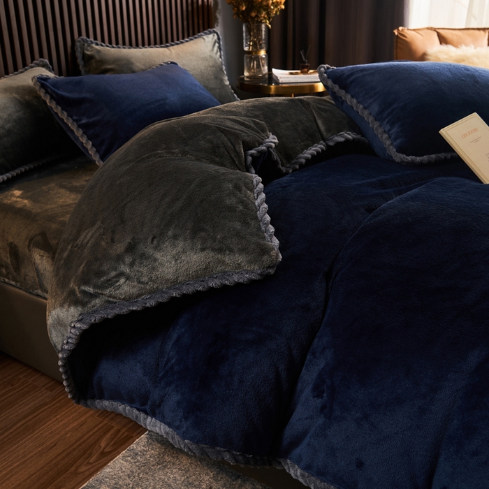 91家纺网 家纺一手货源 找家纺 早晨家纺 2025新款黑金牛奶绒纯色四件套-风格2 黑金-深蓝