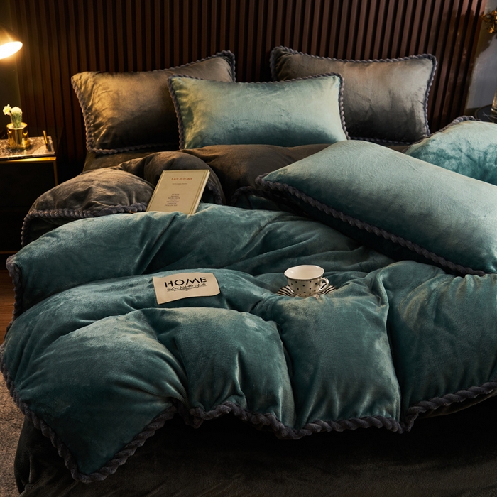 91家纺网 家纺一手货源 找家纺 早晨家纺 2025新款黑金牛奶绒纯色四件套-风格2 黑金-孔雀蓝
