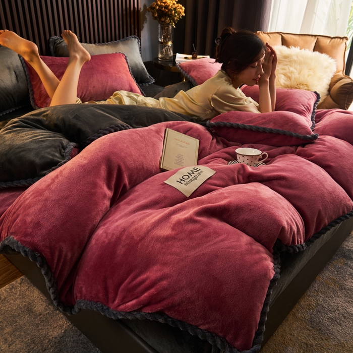 91家纺网 家纺一手货源 找家纺 早晨家纺 2025新款黑金牛奶绒纯色四件套-风格2 黑金-豆沙