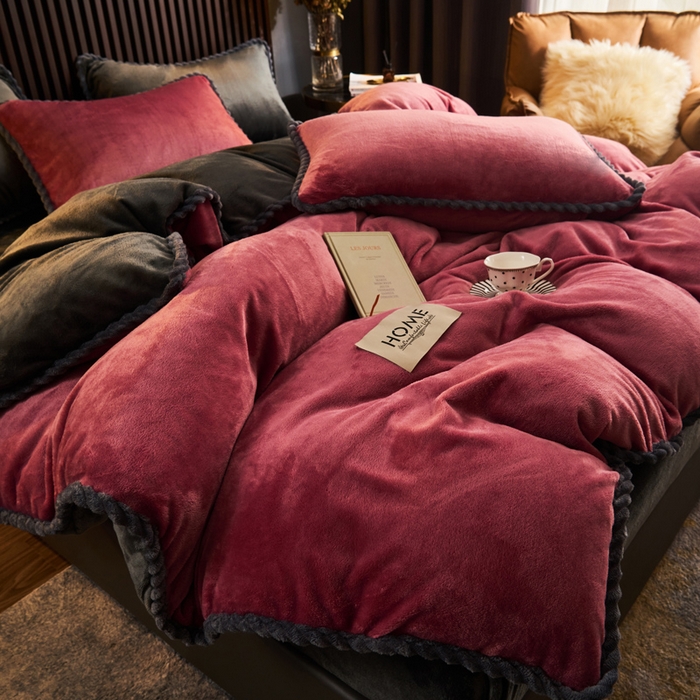 91家纺网 家纺一手货源 找家纺 早晨家纺 2025新款黑金牛奶绒纯色四件套-风格2 黑金-豆沙