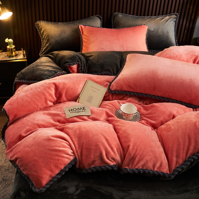 91家纺网 家纺一手货源 找家纺 早晨家纺 2025新款黑金牛奶绒纯色四件套-风格2 黑金-玉色