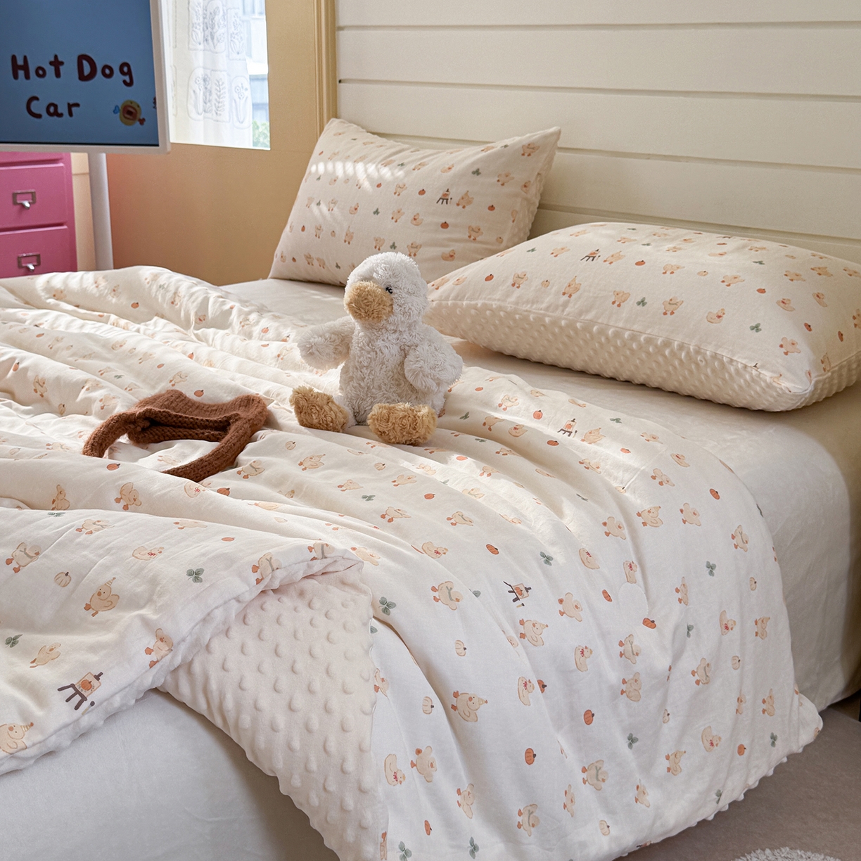 91家纺网 家纺一手货源 找家纺 （总）麦伦家居 2025新款全棉双层纱3D豆豆被系列被子被芯（可配四件套）