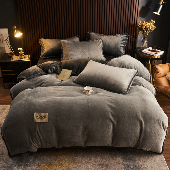 91家纺网 家纺一手货源 找家纺 早晨家纺 2025新款黑金牛奶绒纯色四件套-风格2 黑金-浅灰