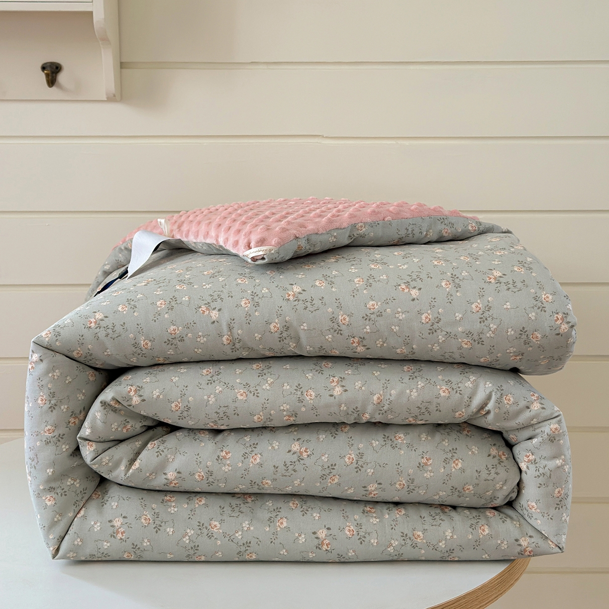 91家纺网 家纺一手货源 找家纺 麦伦家居 2025新款全棉双层纱3D豆豆被系列被子被芯（可配四件套） 星奈绿