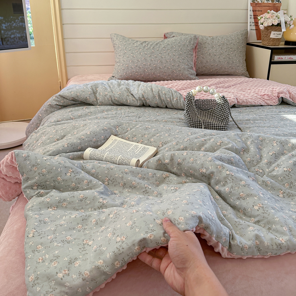 91家纺网 家纺一手货源 找家纺 麦伦家居 2025新款全棉双层纱3D豆豆被系列被子被芯（可配四件套） 星奈绿