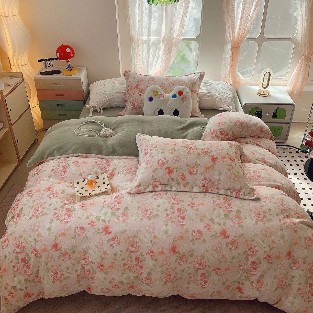 91家纺网 家纺一手货源 找家纺 莱豫家纺 2025新款加厚牛奶绒三件套四件套保暖不静电 花舞轻盈