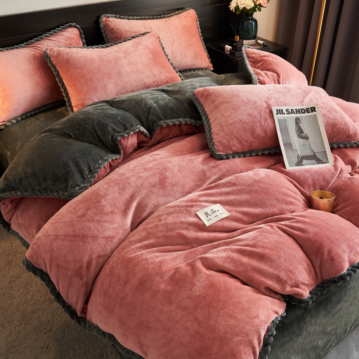 91家纺网 家纺一手货源 找家纺 早晨家纺 2025新款黑金牛奶绒纯色四件套-风格1 黑金-豆沙