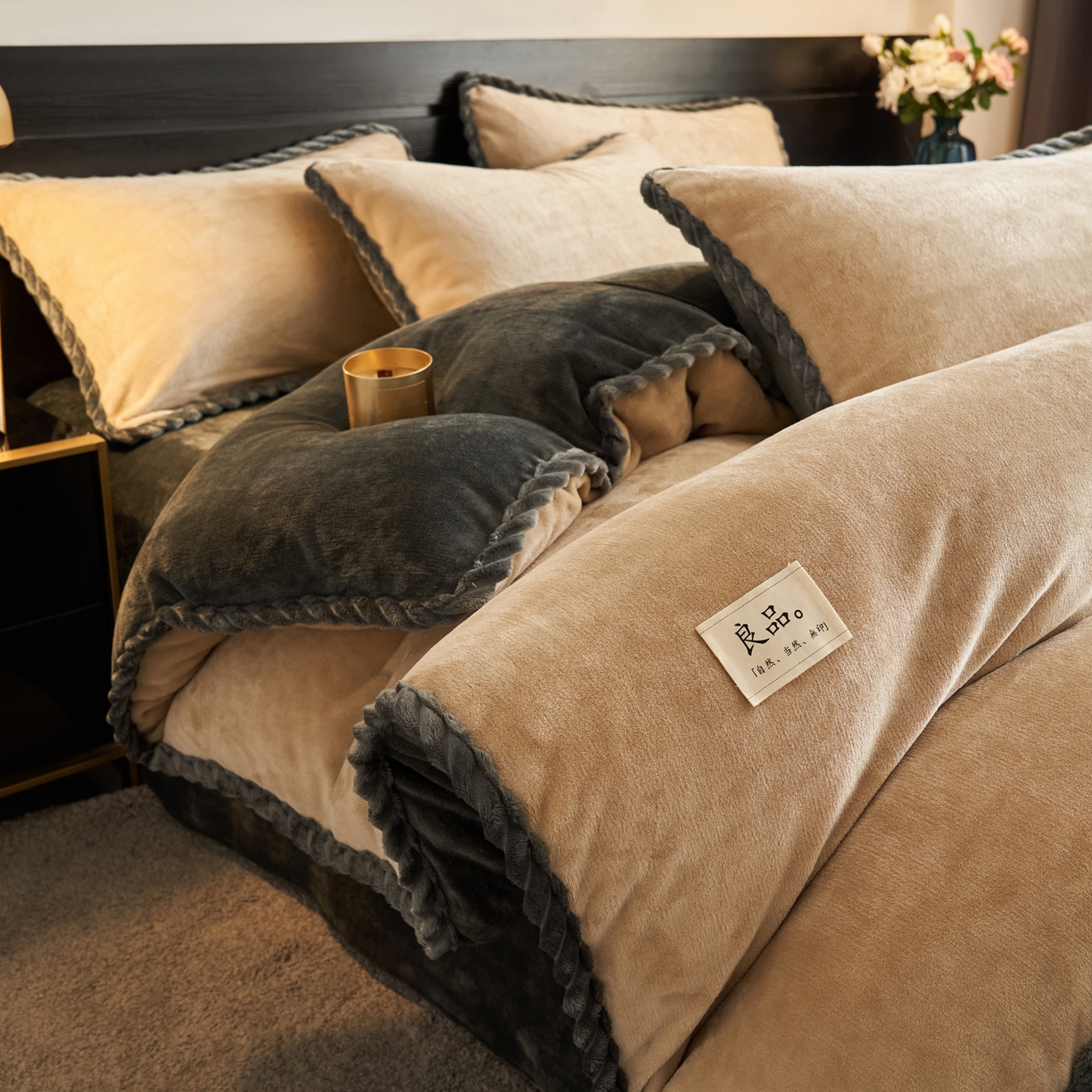91家纺网 家纺一手货源 找家纺 早晨家纺 2025新款黑金牛奶绒纯色四件套-风格1 黑金-米驼