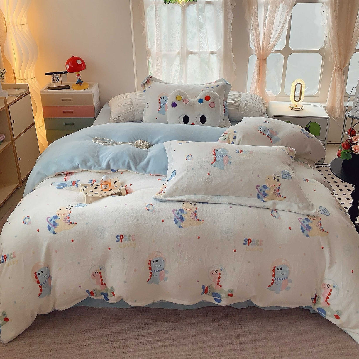 91家纺网 家纺一手货源 找家纺 莱豫家纺 2025新款加厚牛奶绒三件套四件套保暖不静电 恐龙星球