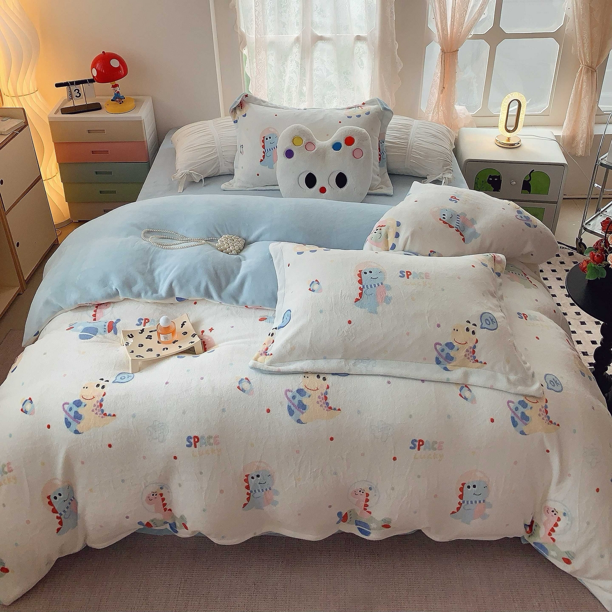 91家纺网 家纺一手货源 找家纺 莱豫家纺 2025新款加厚牛奶绒三件套四件套保暖不静电 恐龙星球