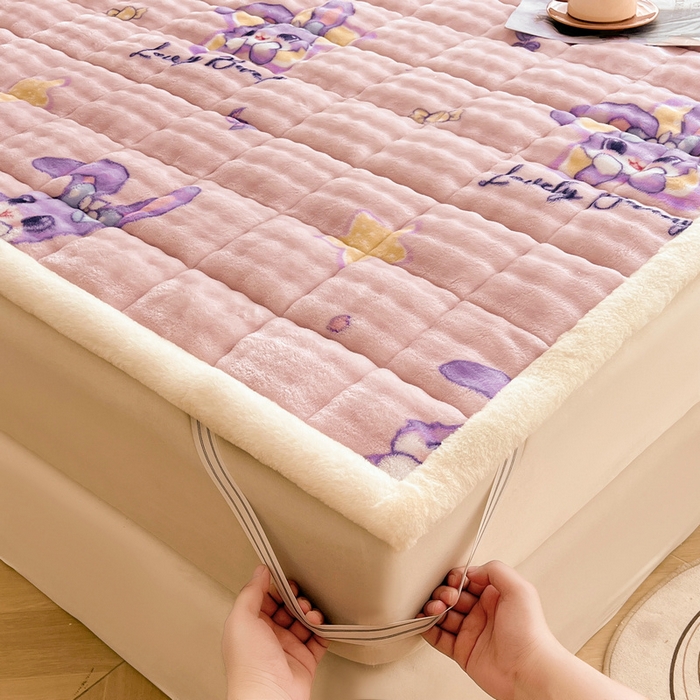 91家纺网 家纺一手货源 找家纺 梵朴 2025新款牛奶绒泡泡兔毛绒床垫学生宿舍床褥子床护垫大床款印花系列 星黛露粉