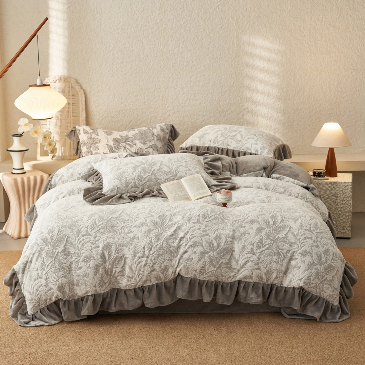 91家纺网 家纺一手货源 找家纺 早晨家纺 2025新款高克重牛奶绒烂花四件套 叶素