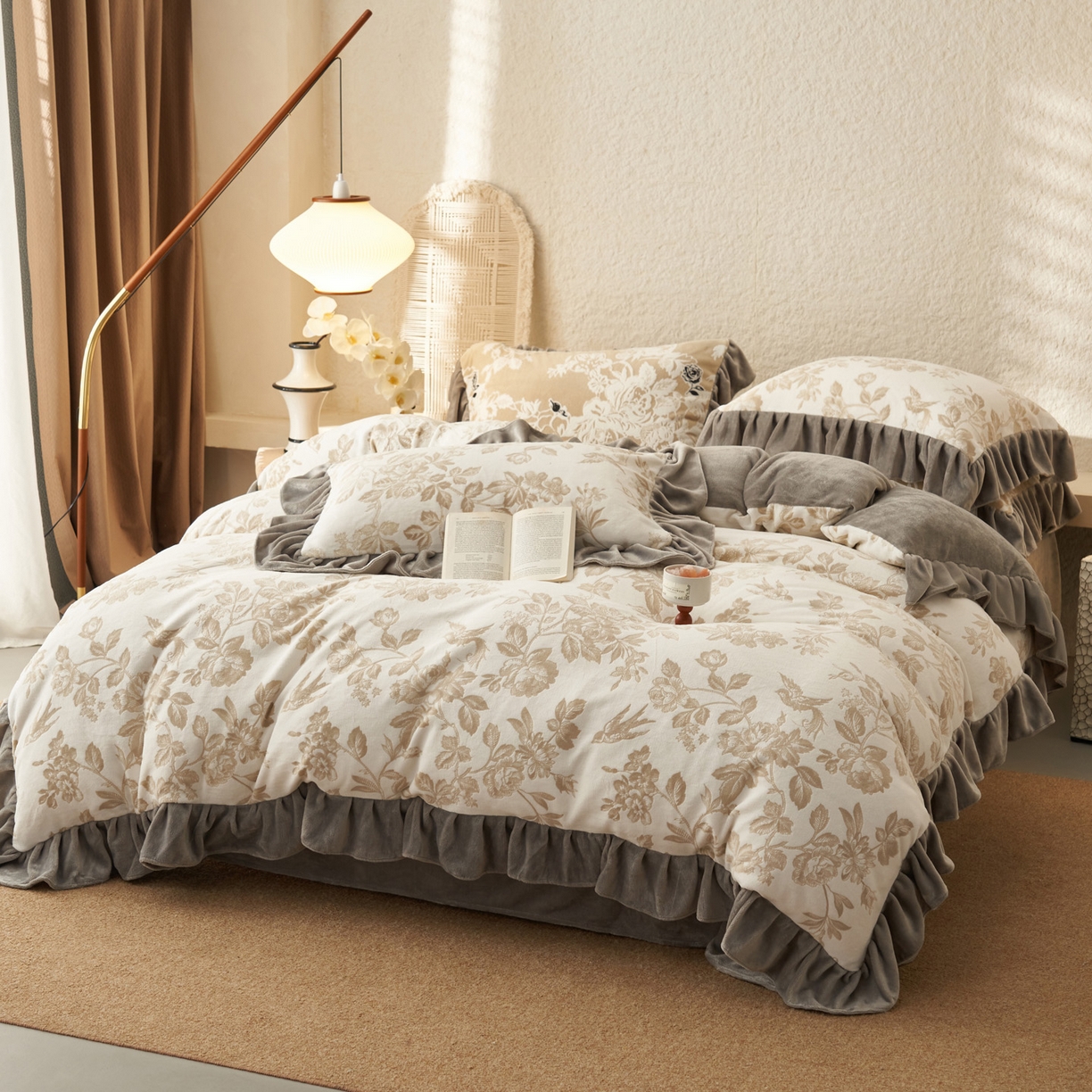 91家纺网 家纺一手货源 找家纺 早晨家纺 2025新款高克重牛奶绒烂花四件套 金叶漫