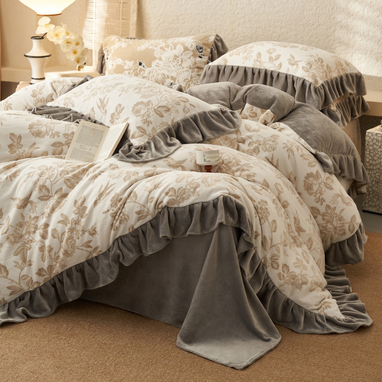 91家纺网 家纺一手货源 找家纺 早晨家纺 2025新款高克重牛奶绒烂花四件套 金叶漫