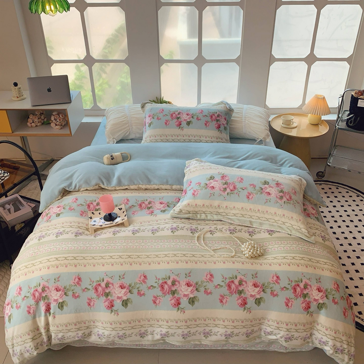 91家纺网 家纺一手货源 找家纺 莱豫家纺 2025新款加厚牛奶绒三件套四件套保暖不静电 蓝色梦境