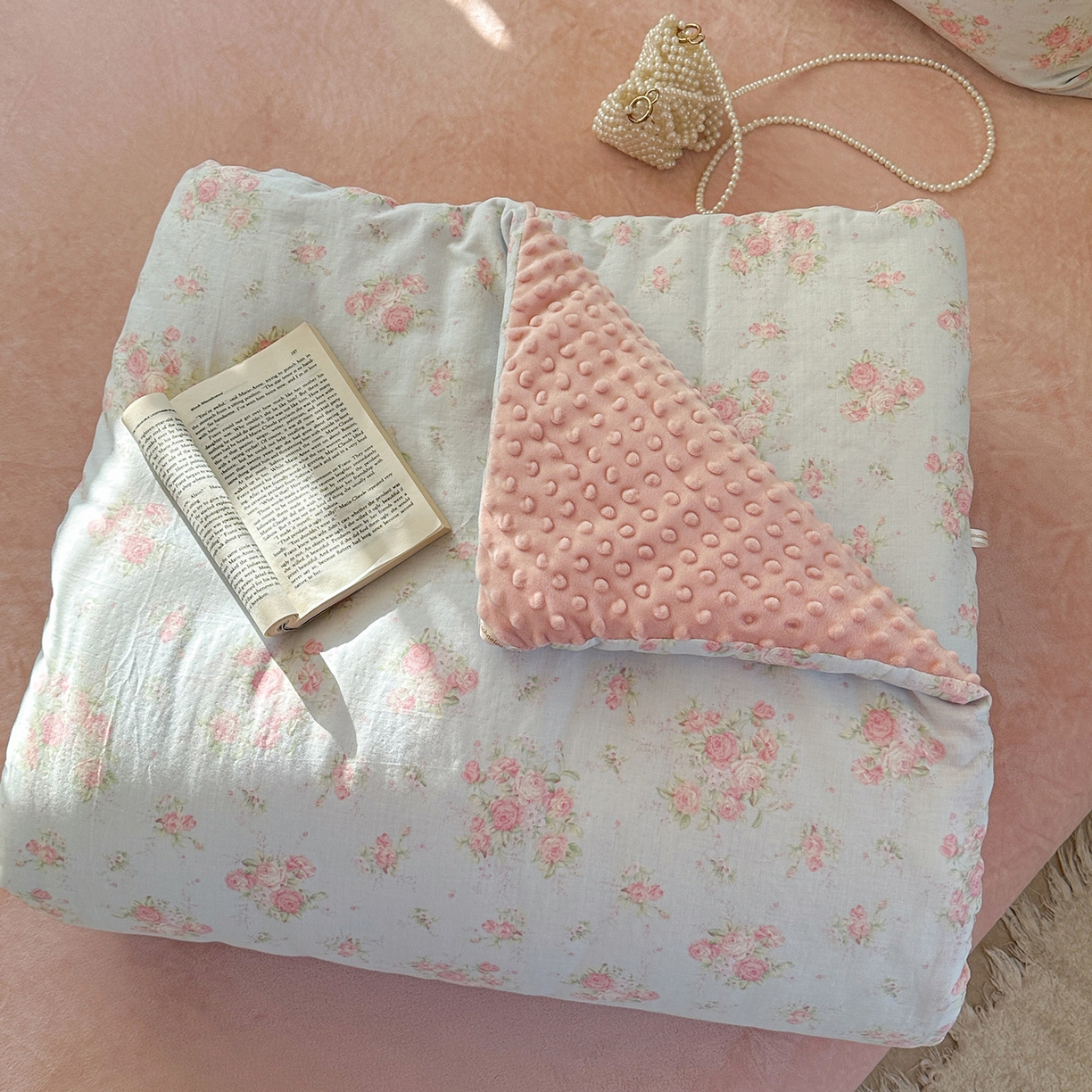 91家纺网 家纺一手货源 找家纺 麦伦家居 2025新款全棉双层纱3D豆豆被系列被子被芯（可配四件套） 蓝汐