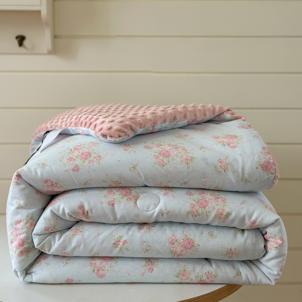 91家纺网 家纺一手货源 找家纺 麦伦家居 2025新款全棉双层纱3D豆豆被系列被子被芯（可配四件套） 蓝汐