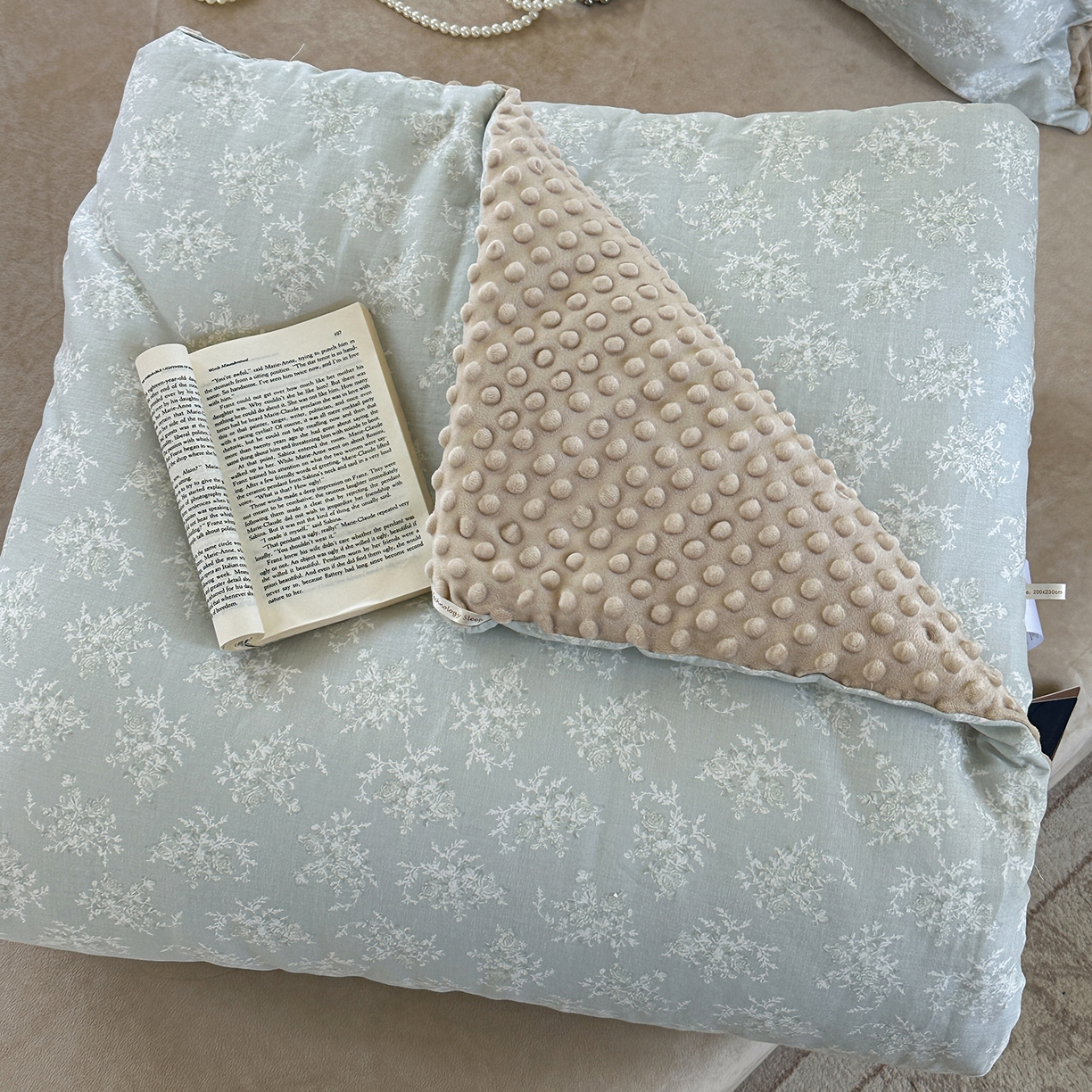 91家纺网 家纺一手货源 找家纺 麦伦家居 2025新款全棉双层纱3D豆豆被系列被子被芯（可配四件套） 蓝韵